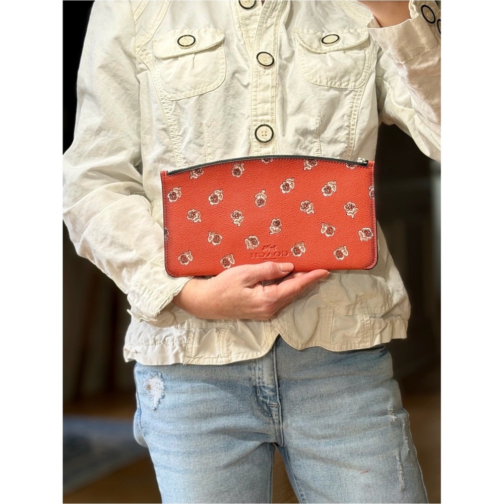 Coach 2010's Dopamine Dressing Coral Floral Leather Wallet Pouch (VGUC)
